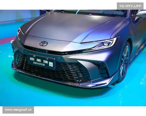 丰田版“飞度”,新Glanza曝光,凯美瑞前脸+轿跑造型,落地5万 丰田版“飞度”,新Glanza曝光,凯美瑞前脸+轿跑造型,落地5万