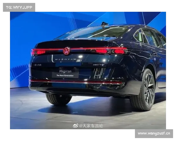 全新大众迈腾来了,配备贯穿式尾灯