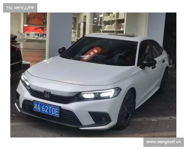 全新思域240TURBO CVT燃动版:外观小号雅阁,182马力,开着有乐趣